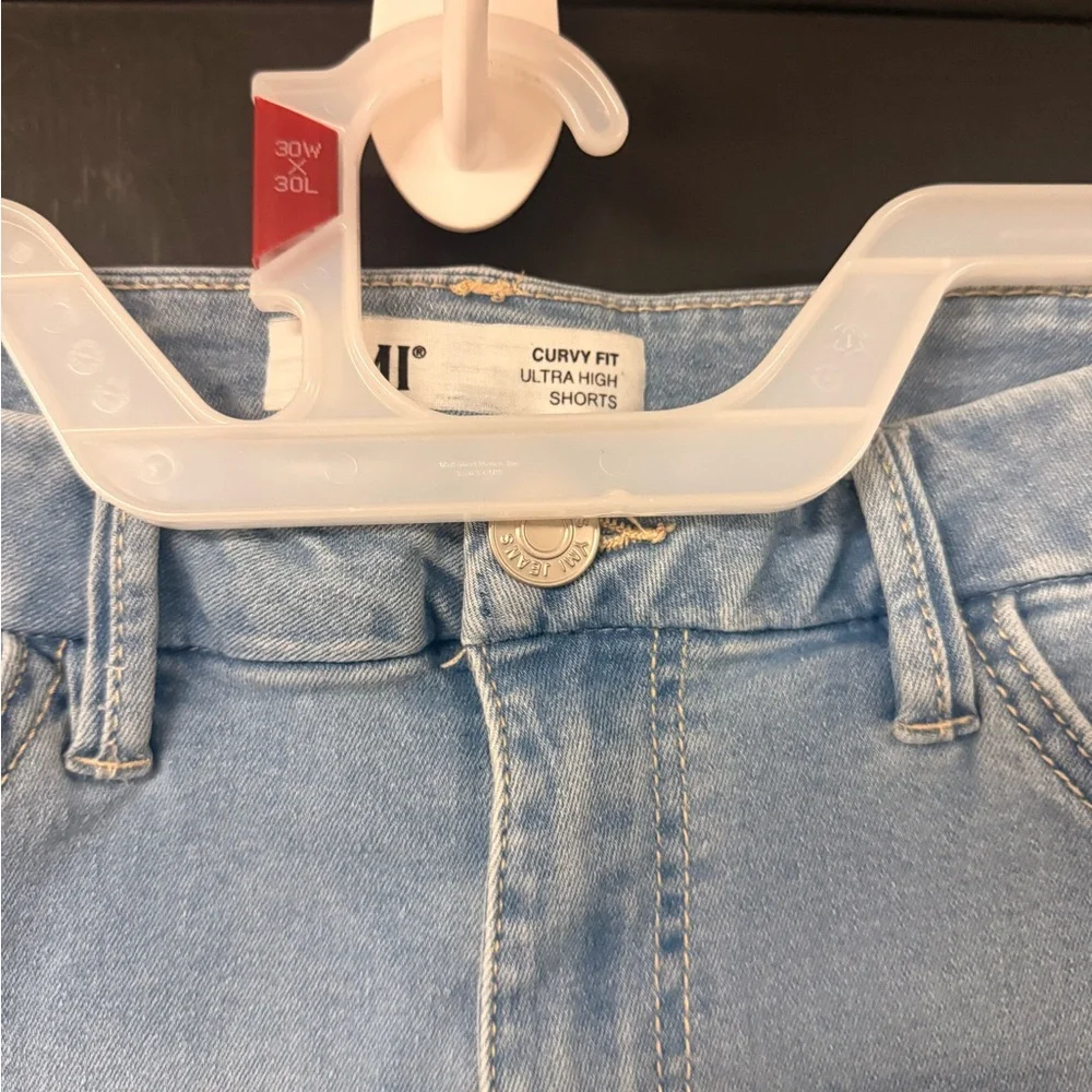 Blue Slim Straight Jeans with Classic Denim Texture